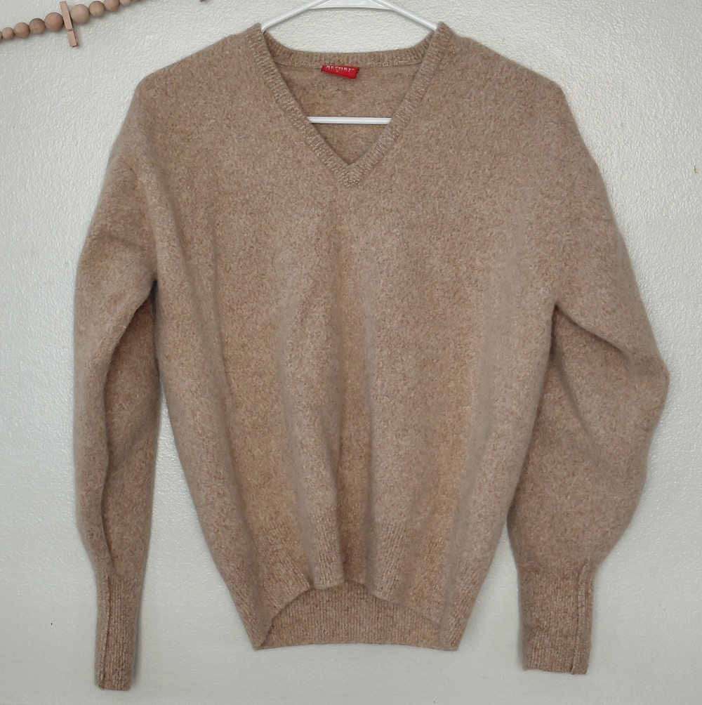 Vintage Report Collection Oatmeal Wool Ribbed V-neck Sweater